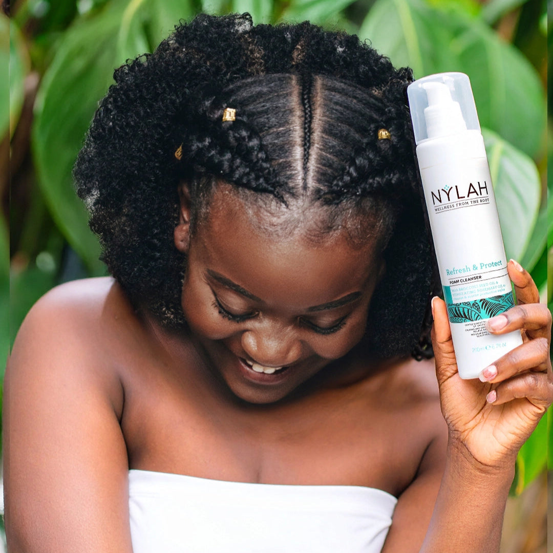 How to use Refresh & Protect Foam Cleanser